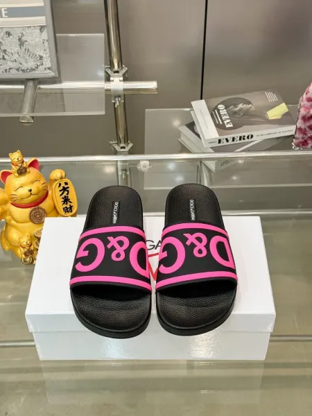 Dolce & Gabbana D&G Logo Slide Sandals Burgundy and Black Slippers - 4