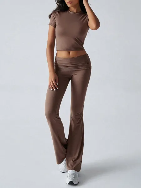 Design Red Cropped Tee and Flared Pants Set - 27