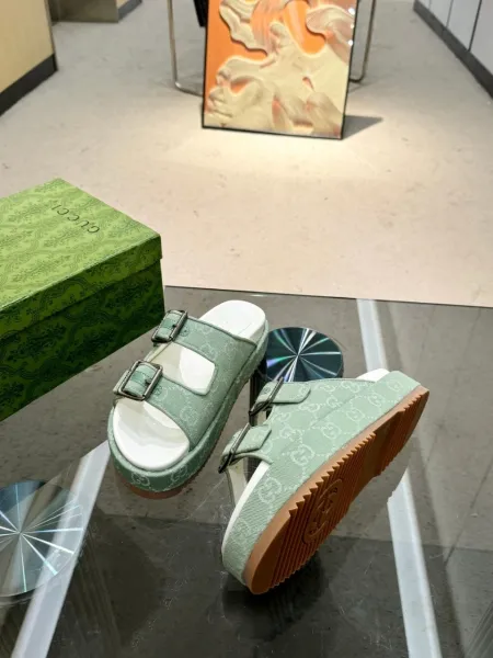 Gucci GG Marmont Platform Sandals Mint Green Wedges - 6