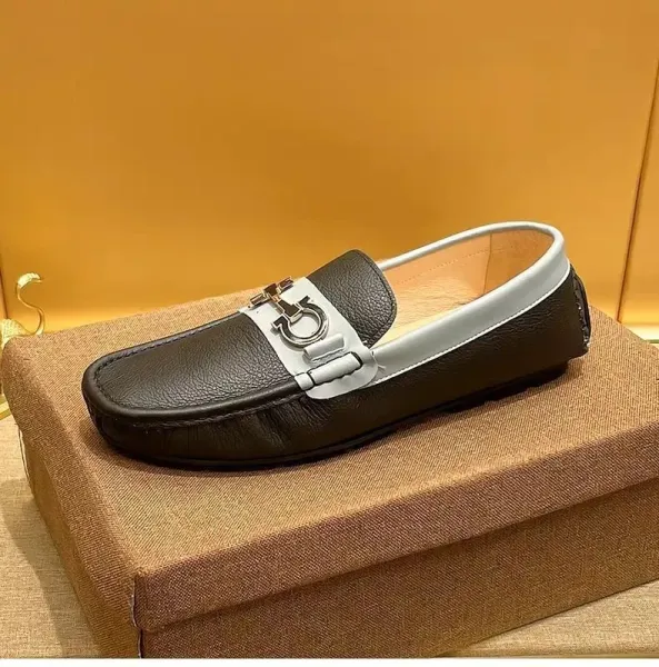 Salvatore Ferragamo Gancini Loafer Black and Gray Leather Loafers - 8