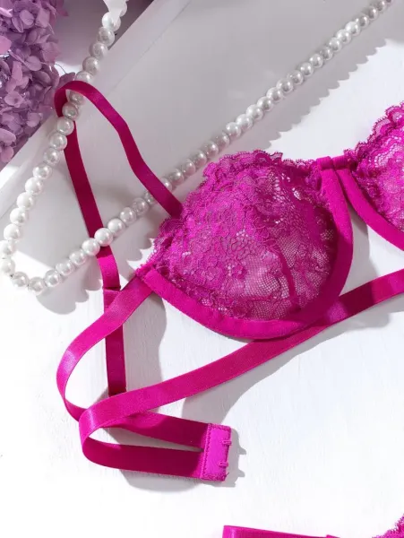 Design Red Lace Strappy Bra and Thong Set Underwear - 42
