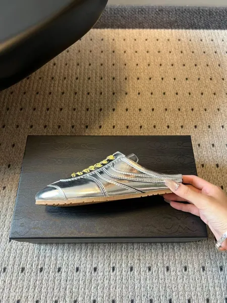 Design Mule Sneaker Green and Yellow Lace-Up Slip-On Sneakers - 27