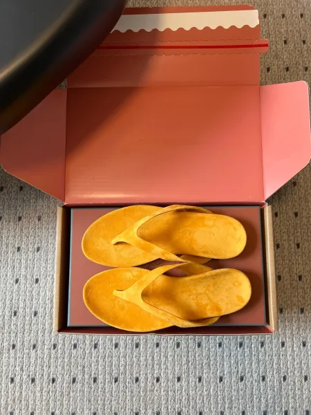 Jacquemus Les Tongs Jaune Suede Flip-Flops Slippers - 28