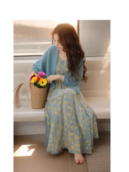 Design Floral Print Midi Dress with Cropped Cardigan in Seafoam Green - 10