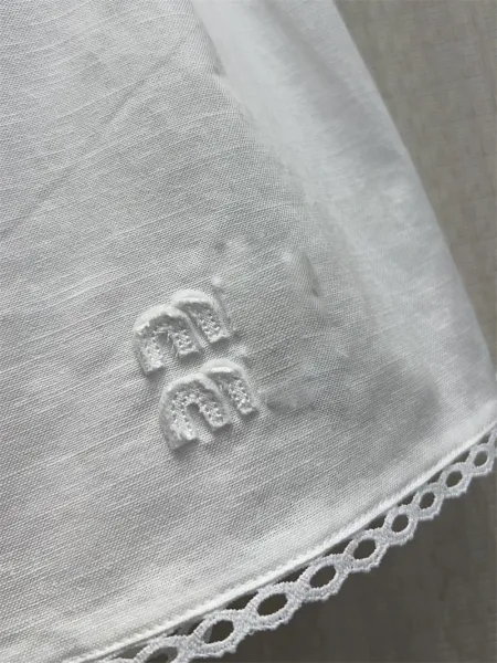 Design Ruffled Pocket Shorts White - 18
