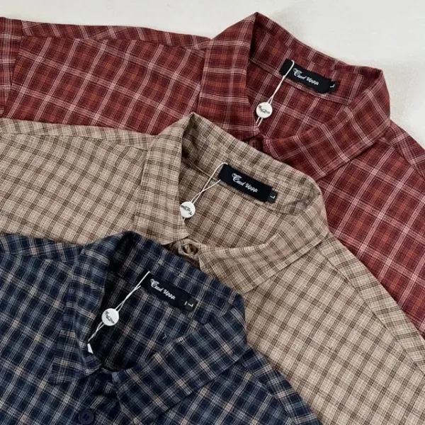 Design Oversized Plaid Shirt in Brown, Navy, and Red with White T-Shirt Layering Tops.shirt - 26