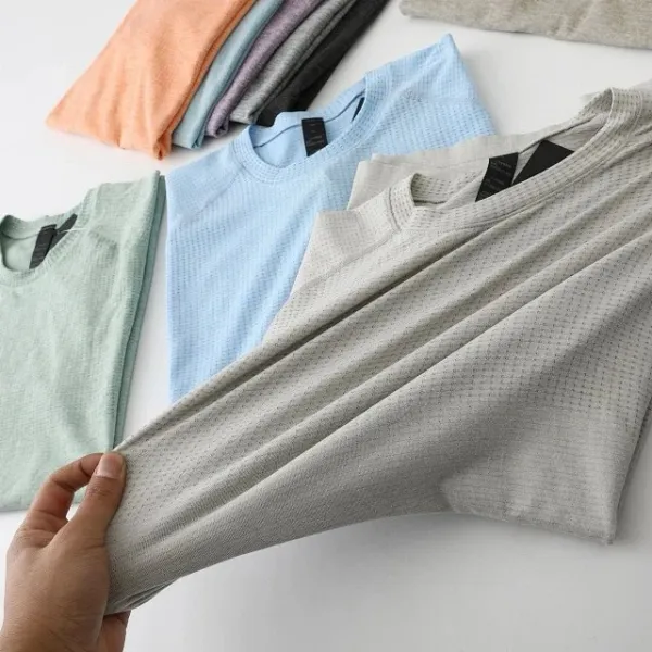 Design Textured Performance T-Shirt Gray - 22