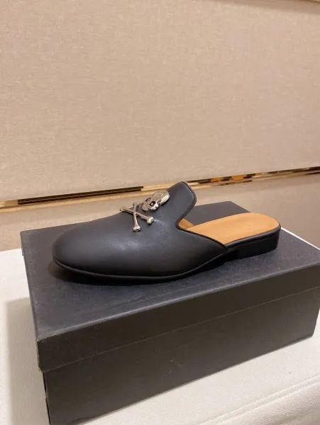 Versace Medusa Head Black Leather Mule Slipper - 7
