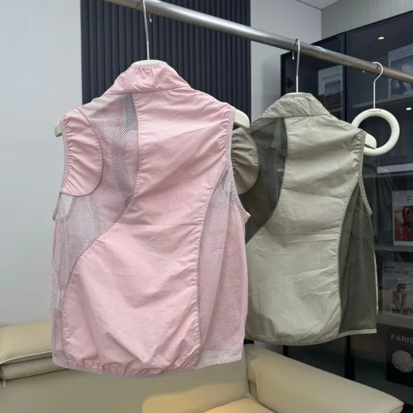 Design Umigio / U Lightweight Mesh-Panel Vest Pink Outerwear.vest - 10