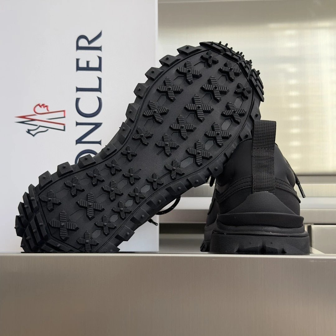 Moncler Trail Runner Beige Chunky Sneakers - 10