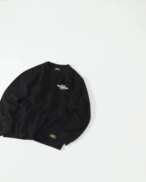 Palace x Neighborhood White Collaboration Hoodie - 16