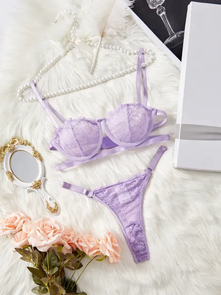 Design Red Lace Strappy Bra and Thong Set Underwear - 44