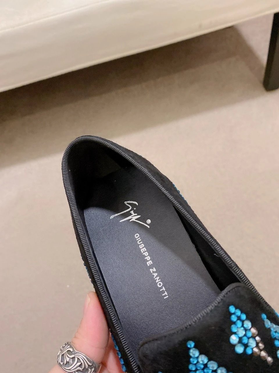 Design Giuseppe Zanotti Crystal-Embellished Velvet Loafers Blue Black Loafers - 7