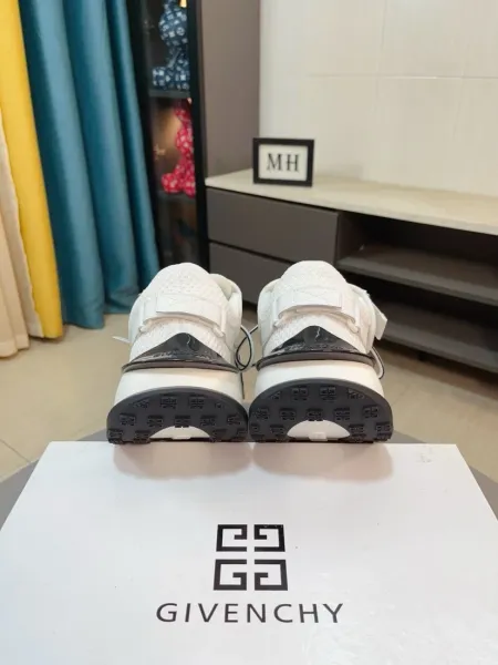 Givenchy Urban Street White Mesh Sneakers Chunky Sneakers - 7