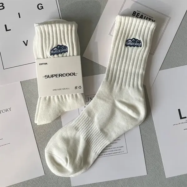 Design Mountain Logo Ribbed Crew Socks White - 12