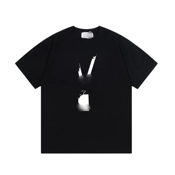 Design Abstract Graphic Black T-Shirt - 1