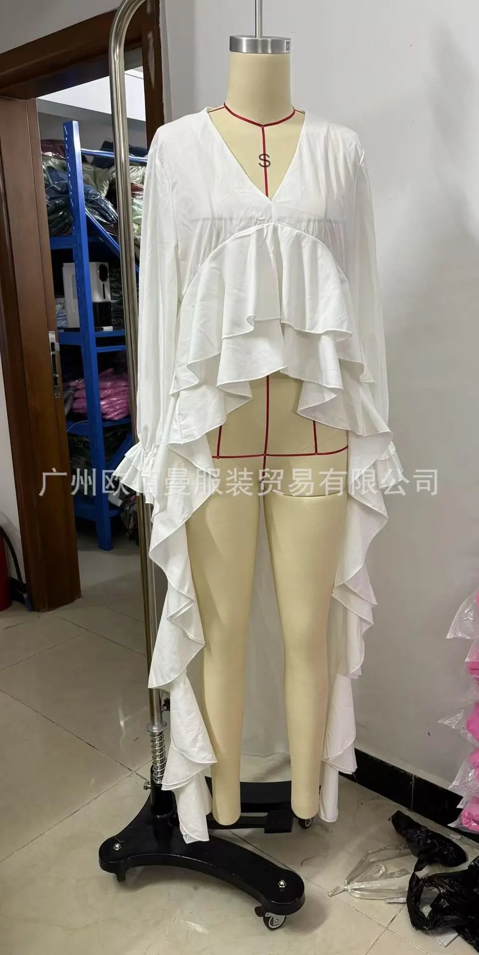 Design Ruffled Asymmetrical Hem Blouse White with Wide-Leg Jeans Tops - 5