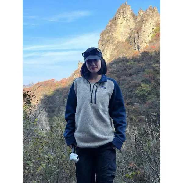 Patagonia Better Sweater Fleece 1 / 4-Zip Gray Outerwear - 18