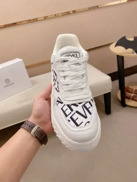 Versace Chain Reaction Logo Print Black Chunky Sneakers - 8