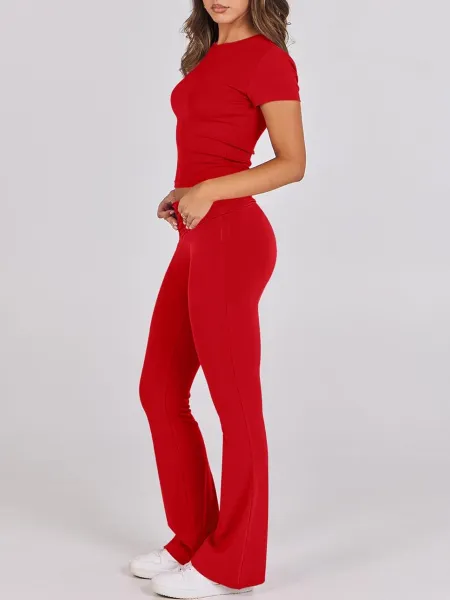 Design Red Cropped Tee and Flared Pants Set - 59