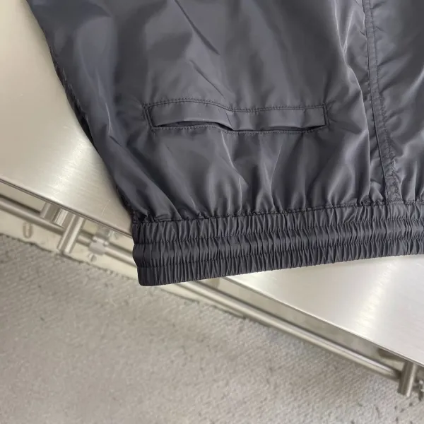 Prada Cargo Shorts Beige Shorts - 10