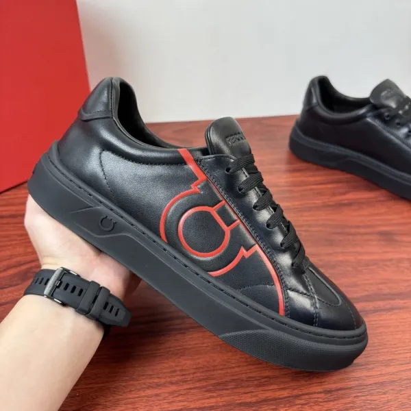 Hogan H222 Black and White Leather Sneakers - 6