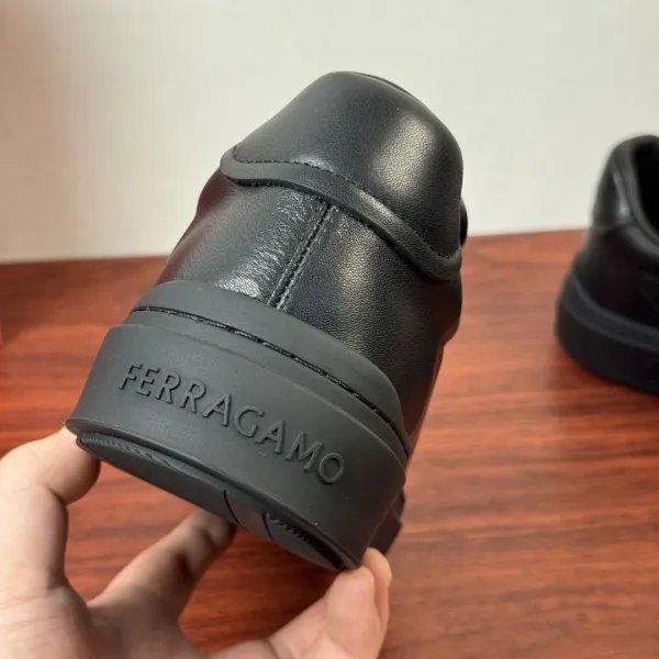 Hogan H222 Black and White Leather Sneakers - 10