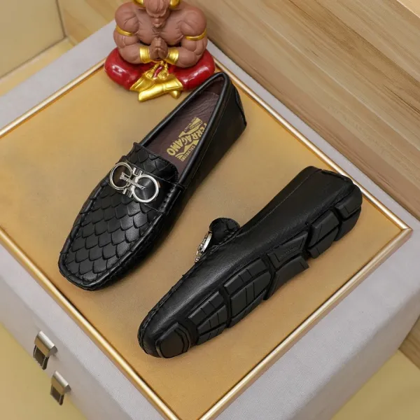 Salvatore Ferragamo Gancini Loafer Black Python-Embossed Leather Loafers - 7