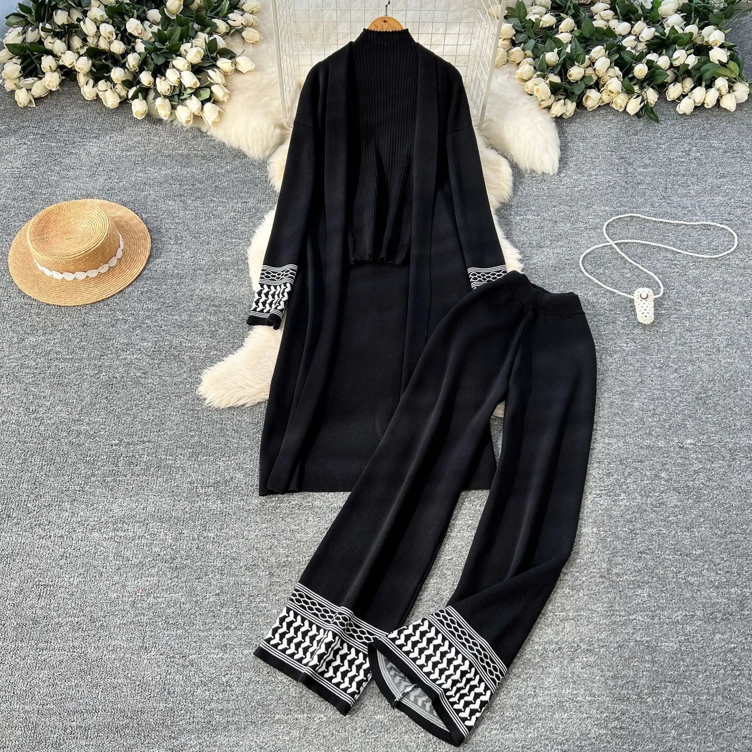 Design Knit Set Beige with Tribal Print Trim Cardigan and Pants - 5