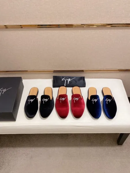 Design Giuseppe Zanotti Velvet Mule Slippers Black Slippers - 8