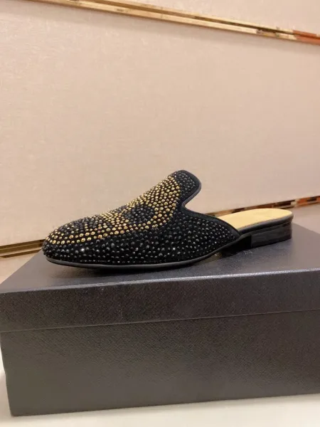 Design Crystal-Embellished Black Mule Slipper - 10