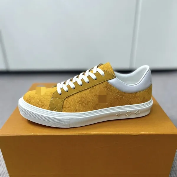 Louis Vuitton Trainer Low Beige Monogram Canvas Sneakers - 4