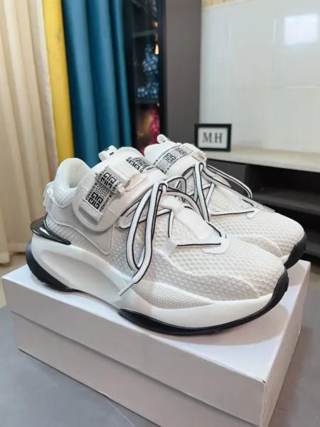 Givenchy Urban Street White Mesh Sneakers Chunky Sneakers - 2