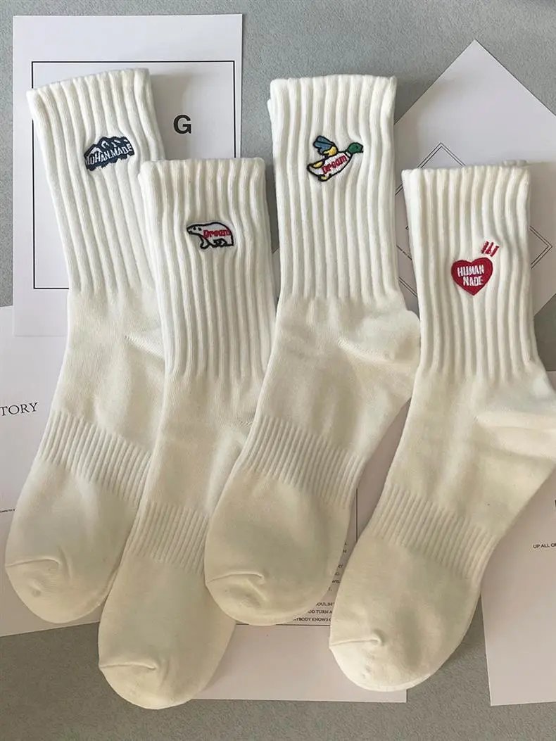 Design Mountain Logo Ribbed Crew Socks White - 6