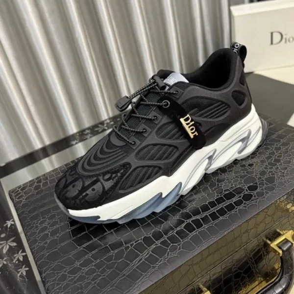 Dior B23 Black and White Chunky Sneakers - 1