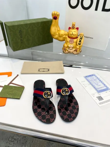 Gucci Horsebit Thong Sandals Black and Tan Leather Sandals - 34