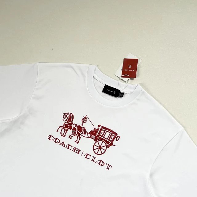 Coach Horse and Carriage Red Print Black T-Shirt - 16