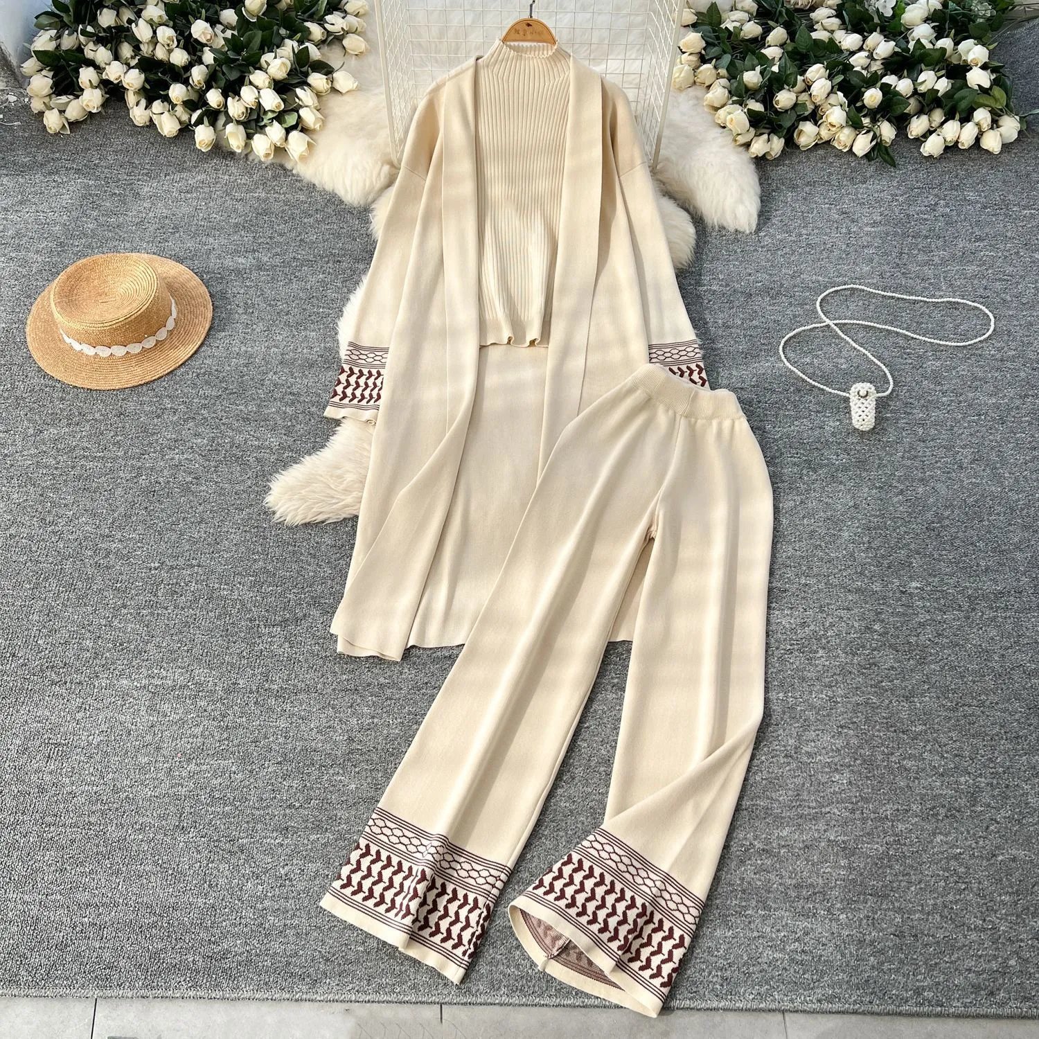 Design Knit Set Beige with Tribal Print Trim Cardigan and Pants - 4