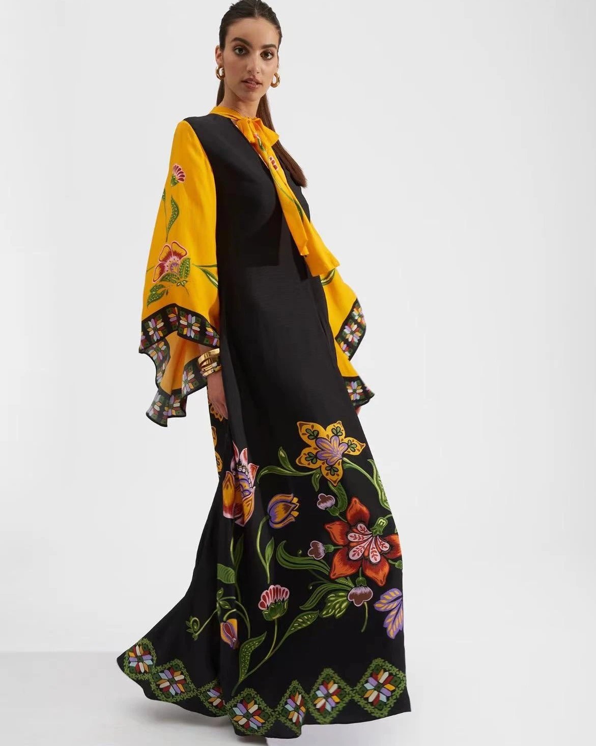 Versace Printed Kaftan Dress Multicolor - 11