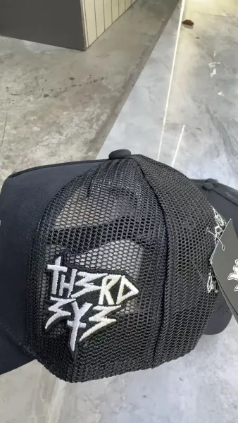 Design Barbed Wire & Lightning Bolt Trucker Cap Black Hats - 2