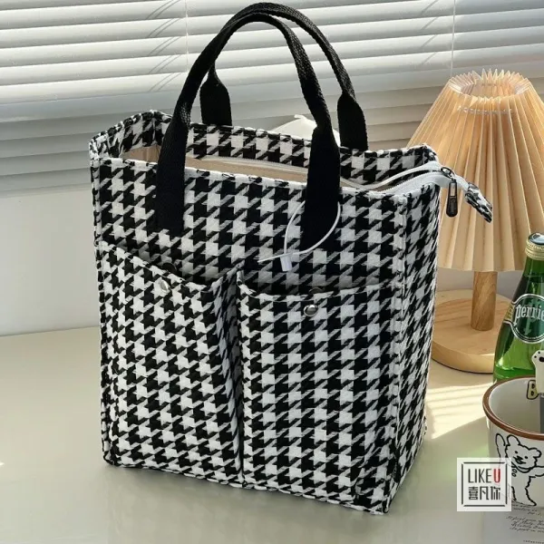 Design Houndstooth Insulated Tote Bag Black and White - 1