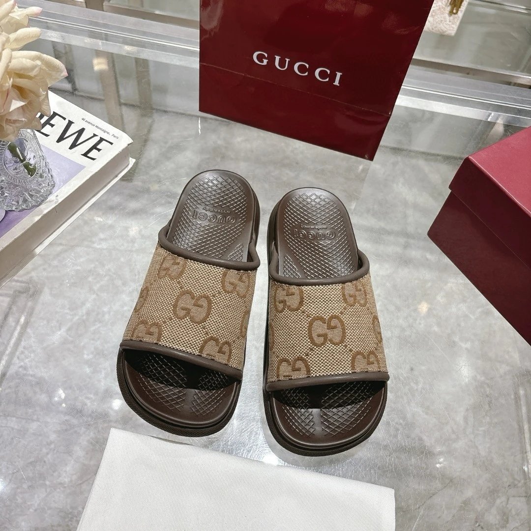 Gucci GG Marmont Slide Sandals Beige and Black Slippers - 8