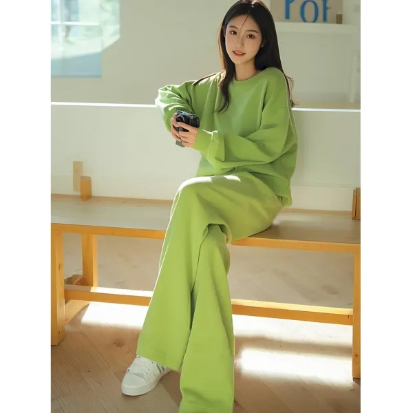 Design Oversized Orange Sweater and Wide-Leg Pants Set - 8