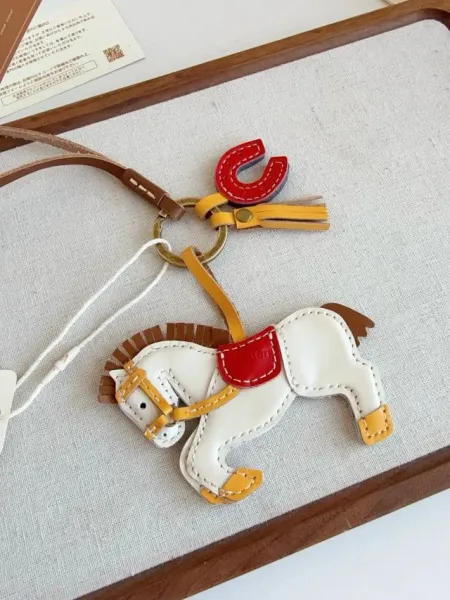Design Leather Animal Charm Keychain Set Multicolor Accessories - 22