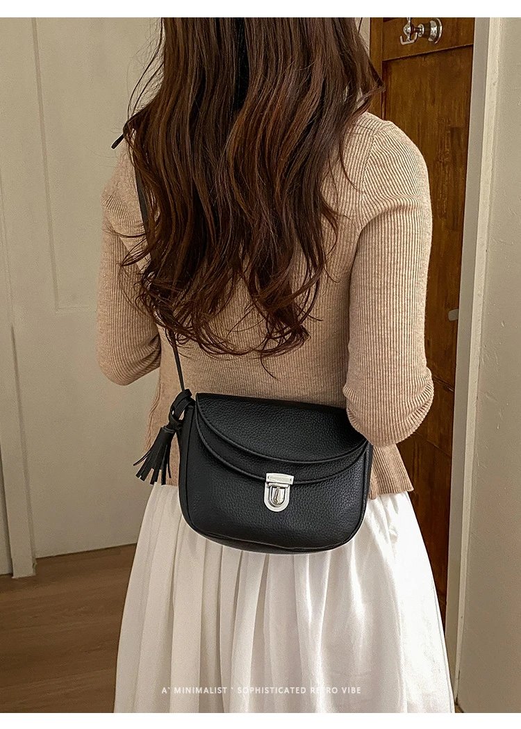 Design Saddle Bag Beige Crossbody Bag - 33
