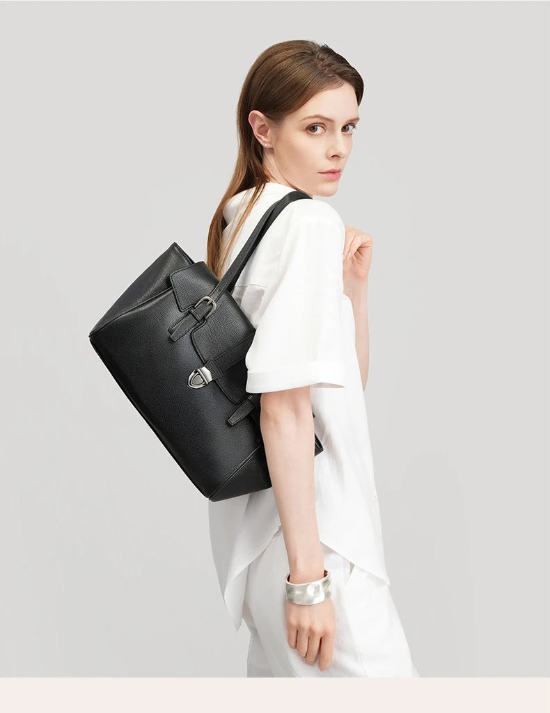 Design Structured Flap Closure White Handbag - 22