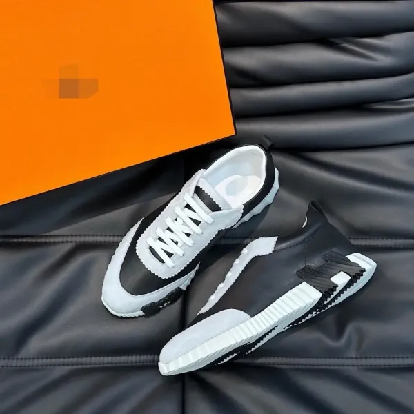 Hogan H222 Sneakers Black and White Sneakers - 11