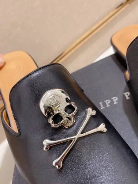 Versace Medusa Head Black Leather Mule Slipper - 14