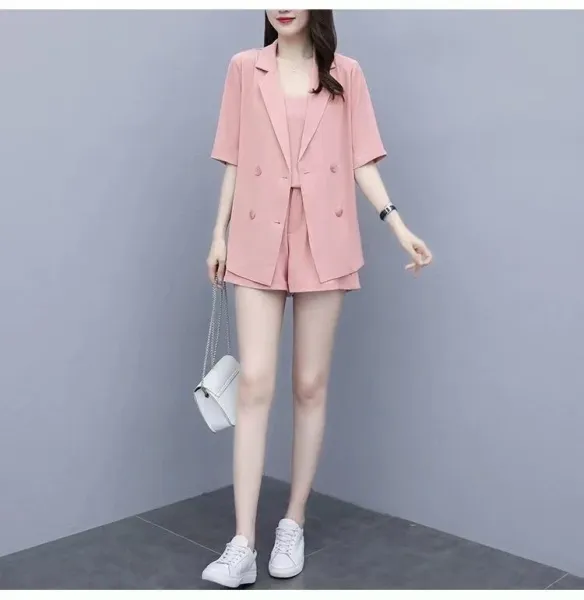 Design Pink Three-Piece Set with Blazer, Tank Top and Shorts - 25