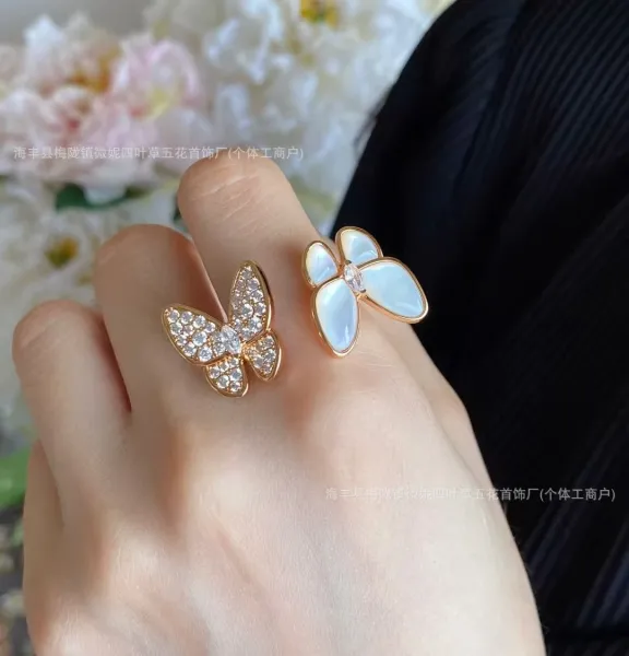 Van Cleef & Arpels Alhambra White Mother-of-Pearl Gold Ring Jewelry - 20